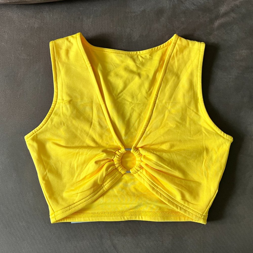Small Yellow Women's Sleeveless Deep V Neck Plunge O-Ring Tank Crop Top